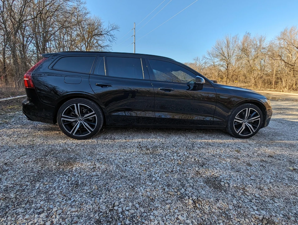 2020 Volvo V60 2nd Gen - Image 12 of 31