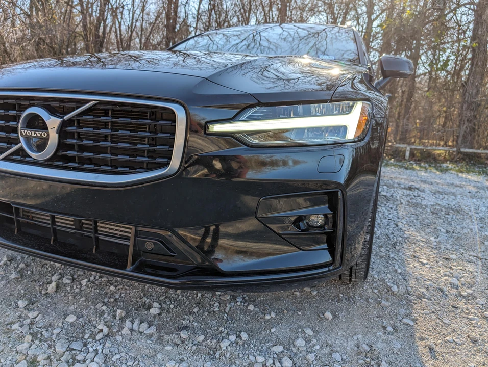 2020 Volvo V60 2nd Gen - Image 17 of 31