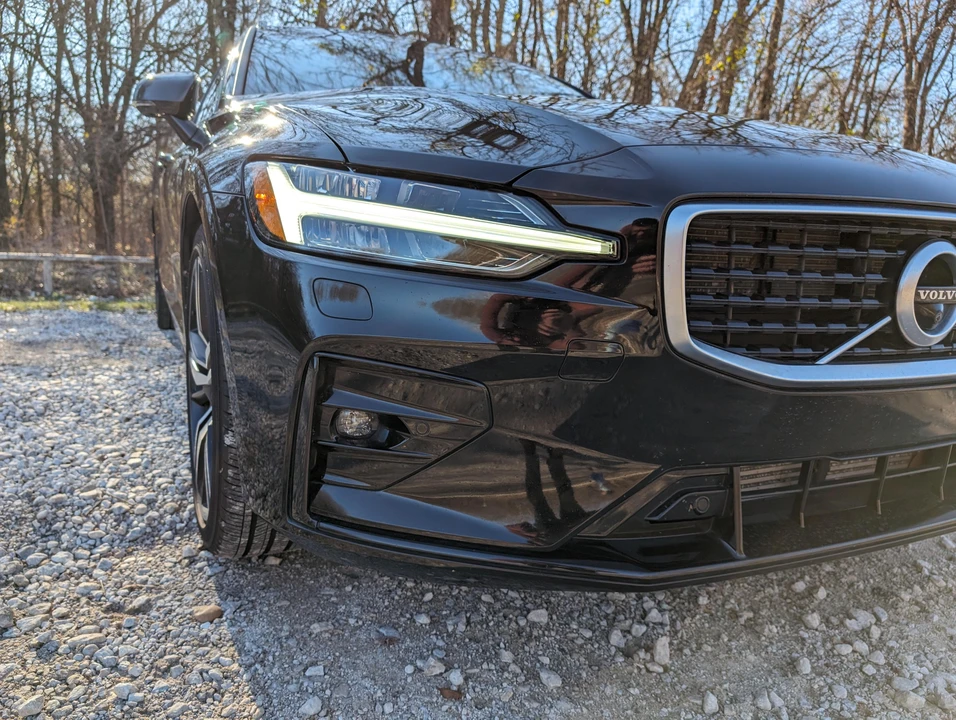 2020 Volvo V60 2nd Gen - Image 15 of 31
