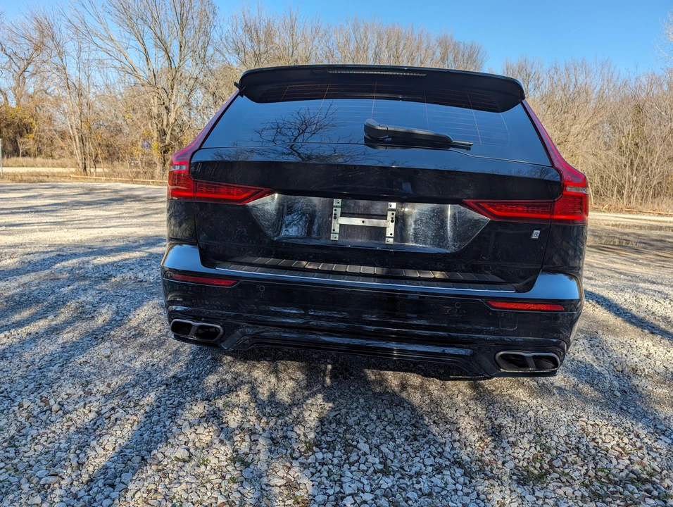 2020 Volvo V60 2nd Gen - Image 9 of 31