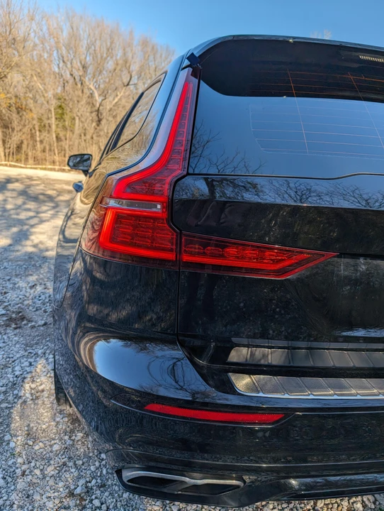 2020 Volvo V60 2nd Gen - Image 23 of 31