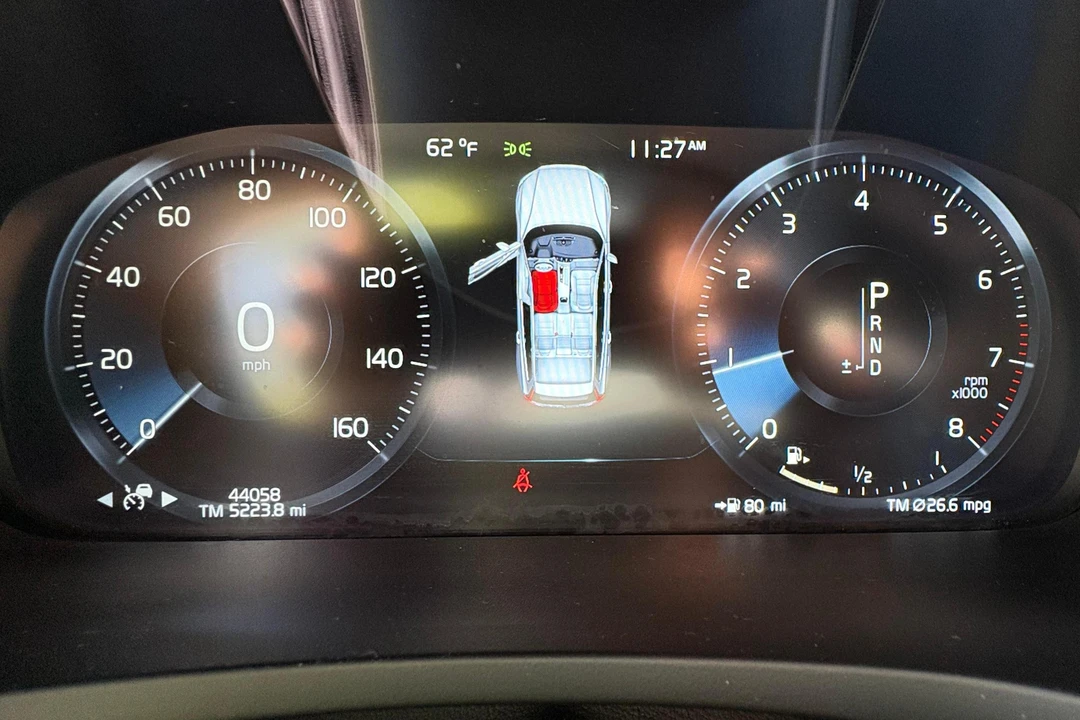 2020 Volvo V60 2nd Gen - Image 23 of 31