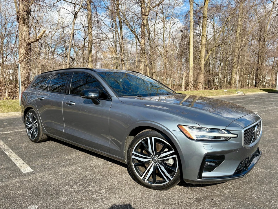 2020 Volvo V60 2nd Gen - Image 13 of 31
