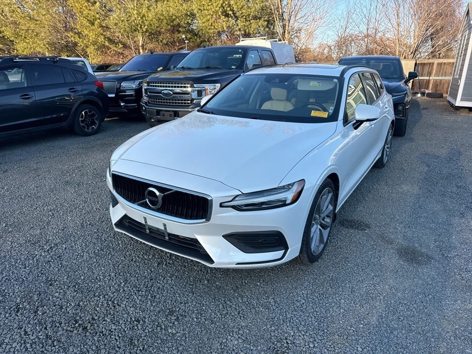 2020 Volvo V60 2nd Gen - Image 3 of 12