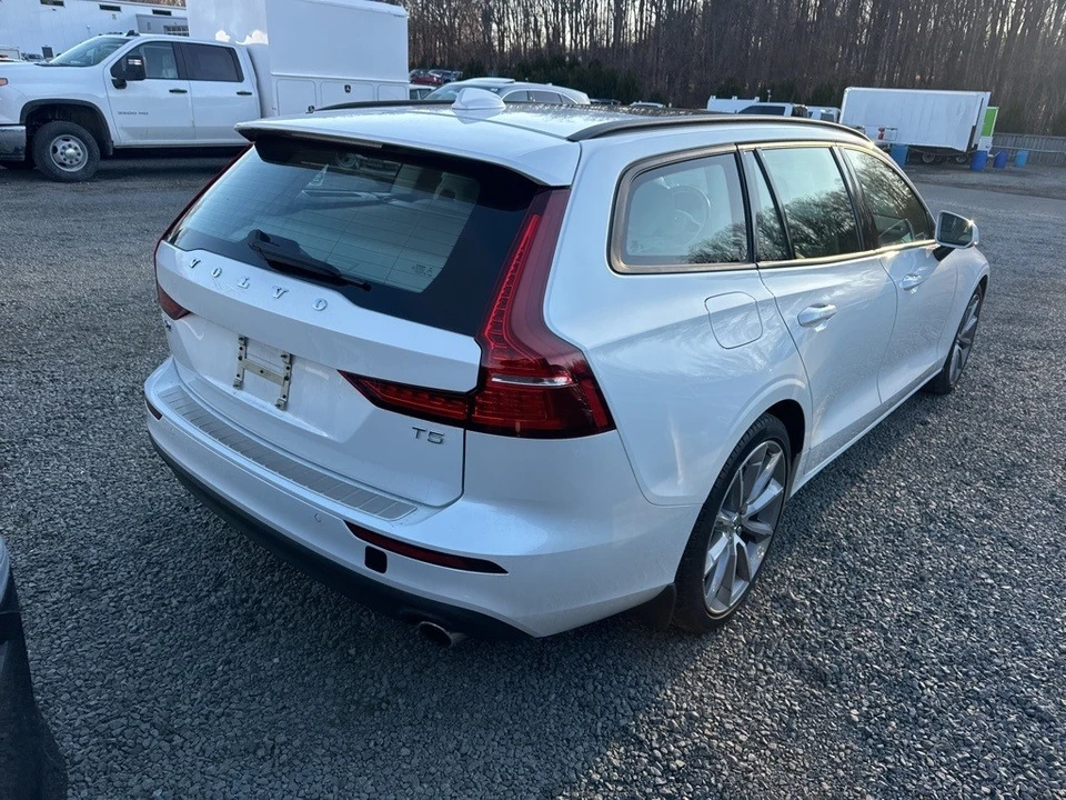 2020 Volvo V60 2nd Gen - Image 7 of 12