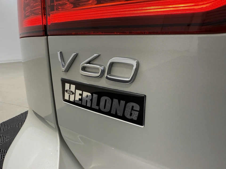 2020 Volvo V60 2nd Gen - Image 10 of 12