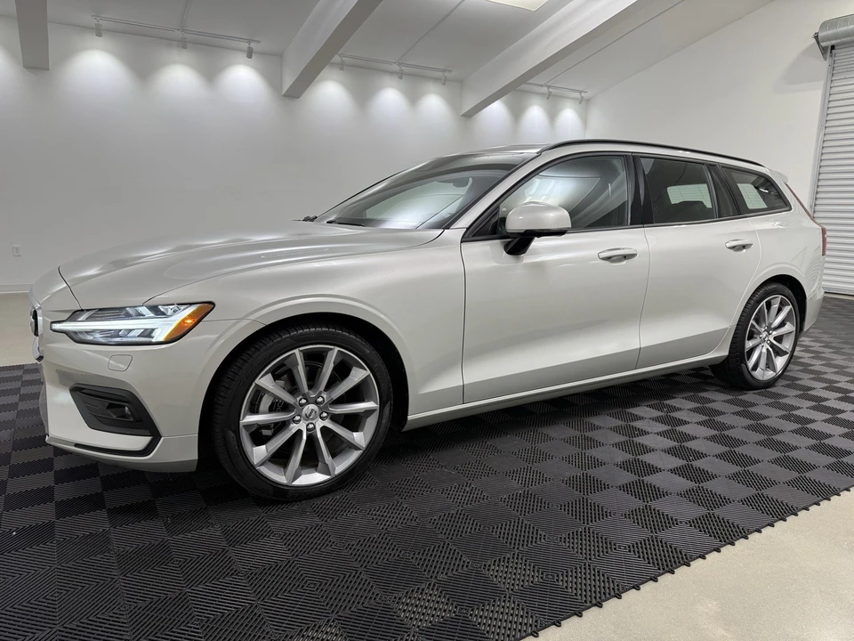 2020 Volvo V60 2nd Gen - Image 3 of 12