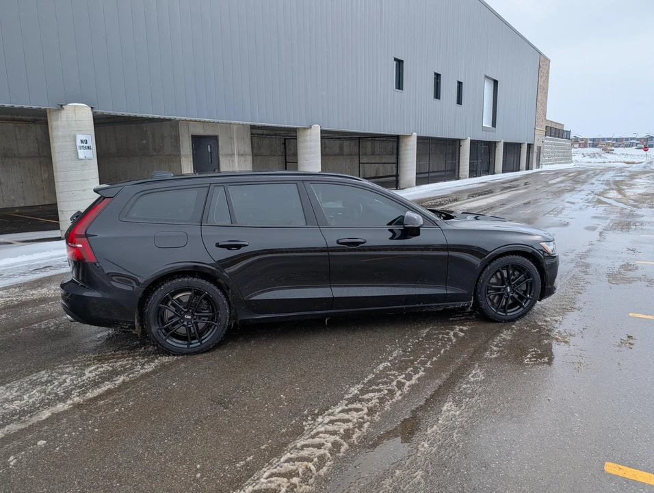 2020 Volvo V60 2nd Gen - Image 22 of 31
