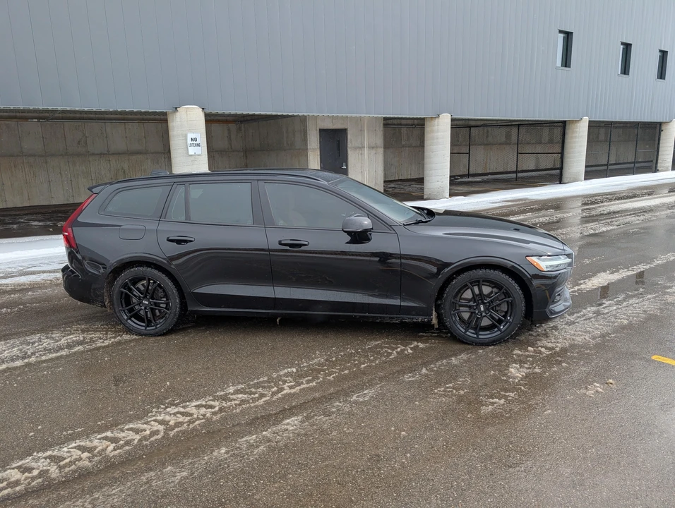 2020 Volvo V60 2nd Gen - Image 24 of 31