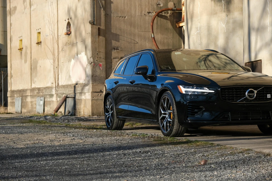 2020 Volvo V60 2nd Gen - Image 15 of 31