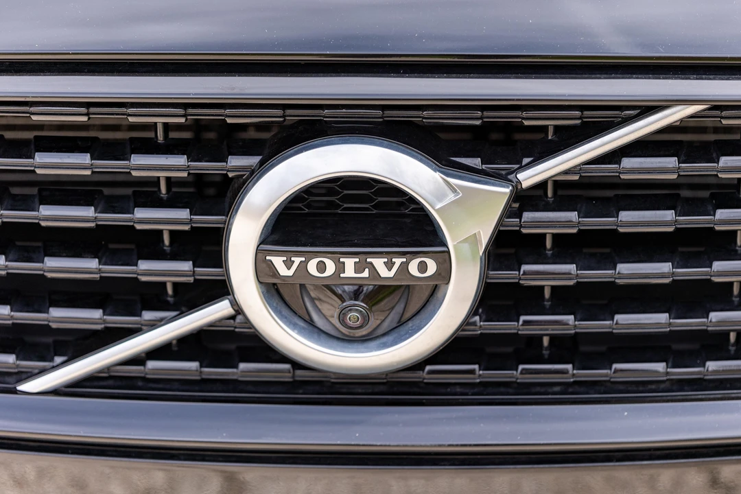 2020 Volvo V60 2nd Gen - Image 13 of 31