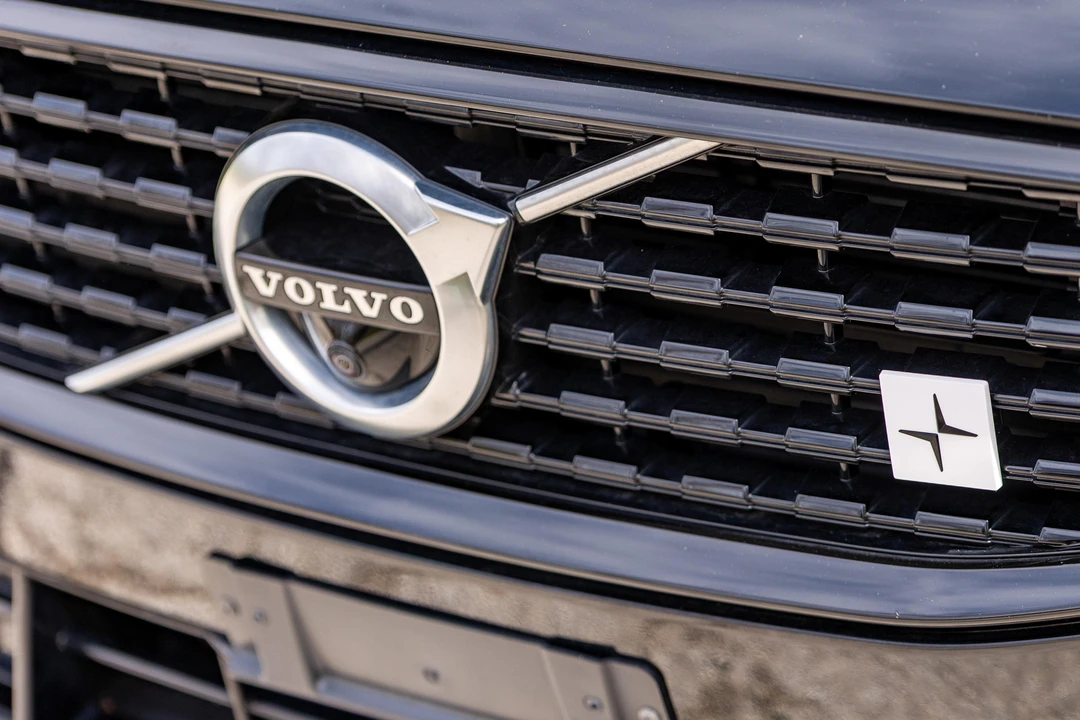 2020 Volvo V60 2nd Gen - Image 14 of 31
