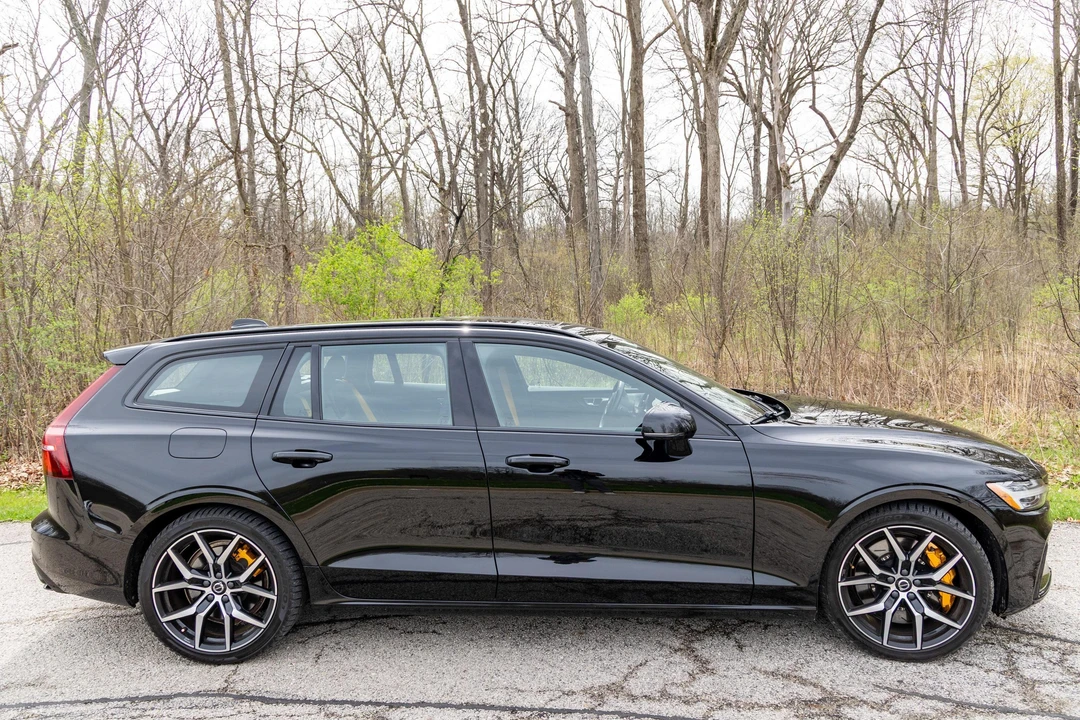 2020 Volvo V60 2nd Gen - Image 3 of 31