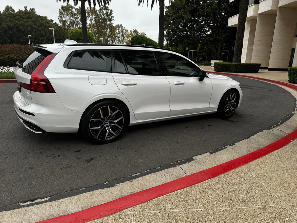 2020 Volvo V60 2nd Gen - Image 29 of 31