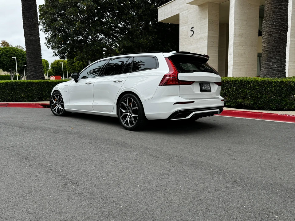 2020 Volvo V60 2nd Gen - Image 18 of 31