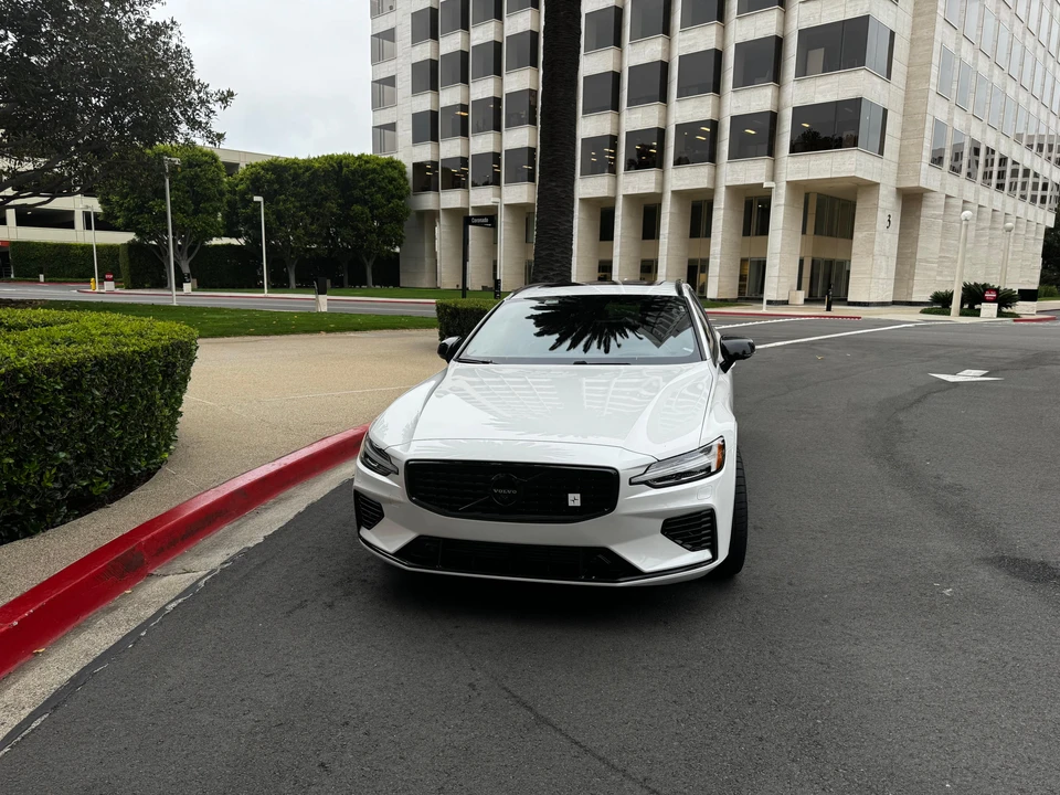 2020 Volvo V60 2nd Gen - Image 6 of 31