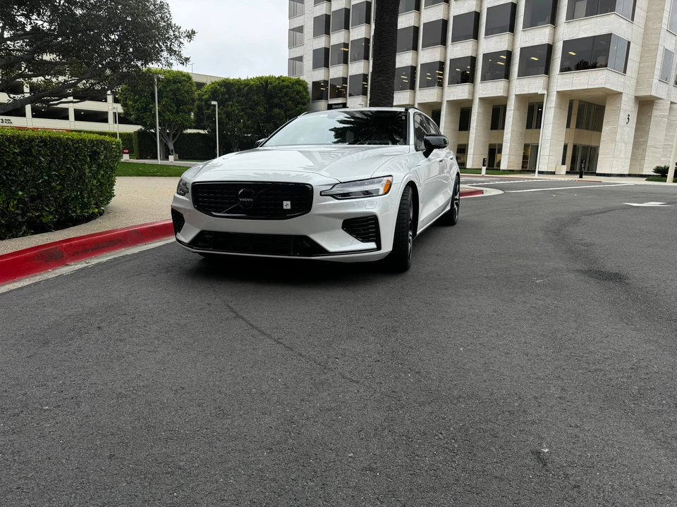 2020 Volvo V60 2nd Gen - Image 8 of 31
