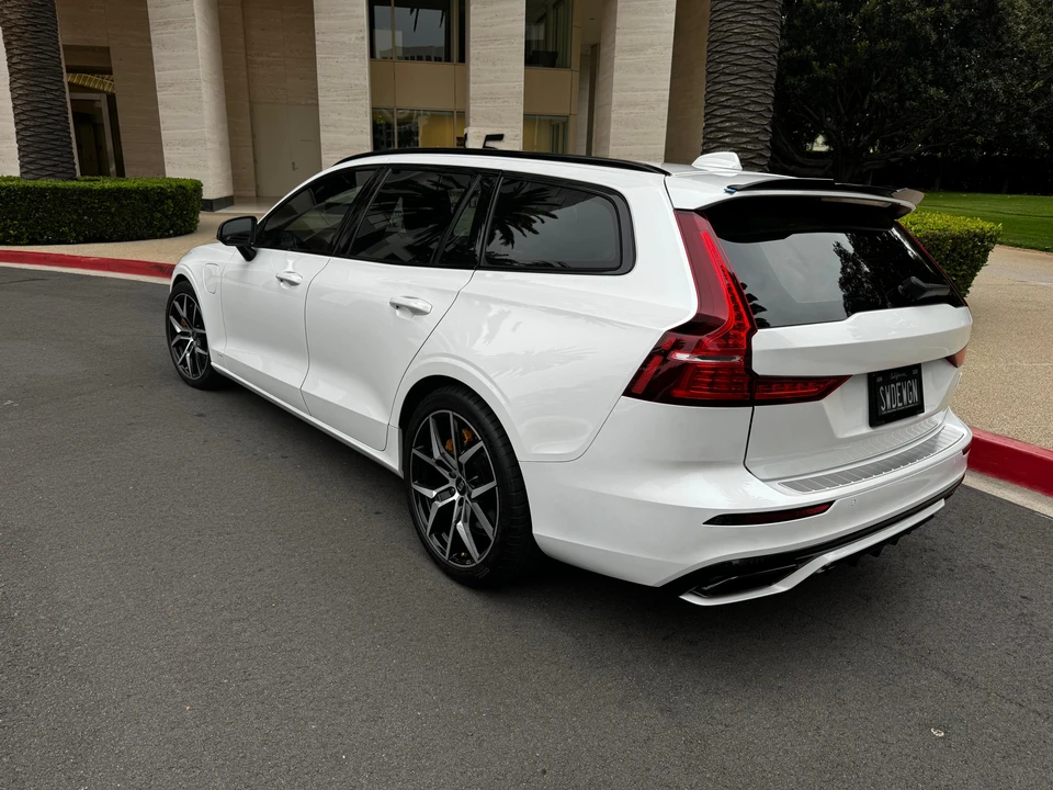2020 Volvo V60 2nd Gen - Image 19 of 31