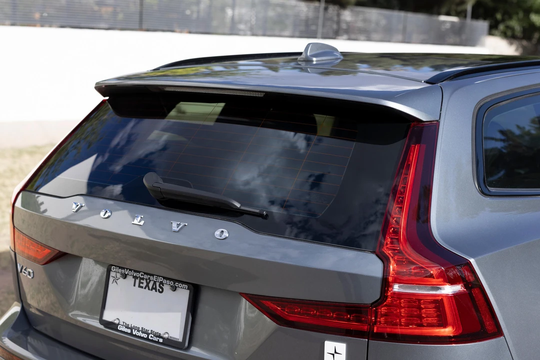 2020 Volvo V60 2nd Gen - Image 30 of 31
