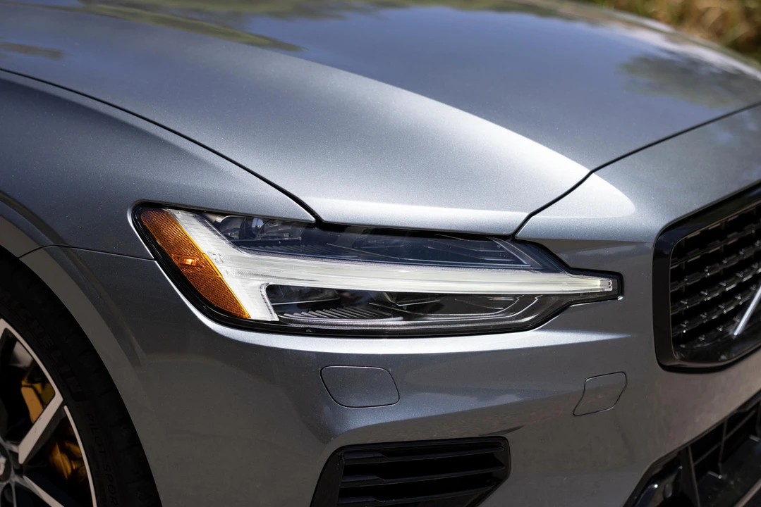 2020 Volvo V60 2nd Gen - Image 13 of 31