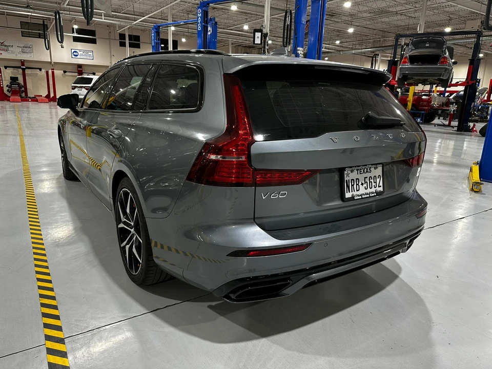2020 Volvo V60 2nd Gen - Image 8 of 31
