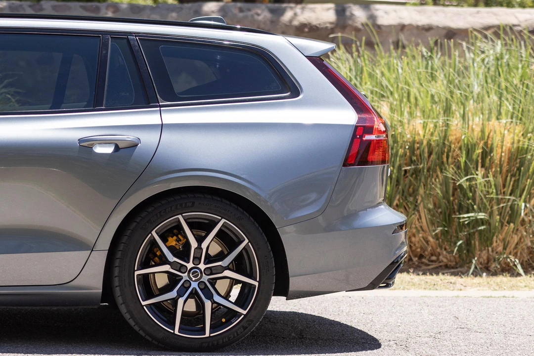 2020 Volvo V60 2nd Gen - Image 26 of 31