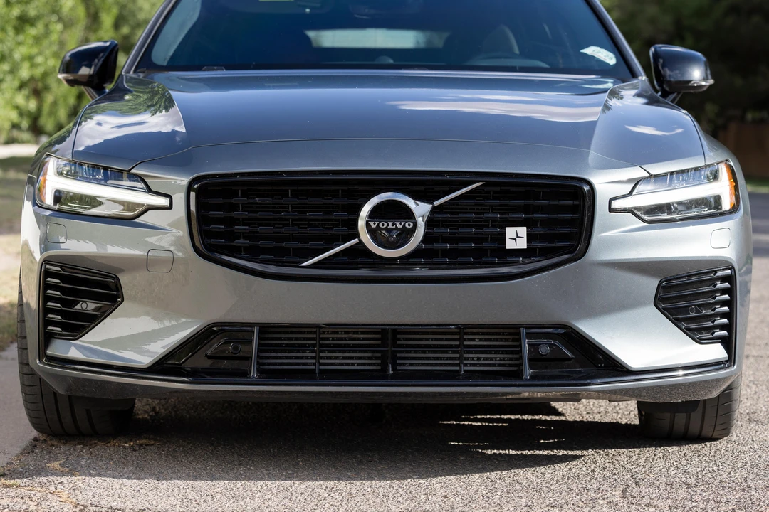2020 Volvo V60 2nd Gen - Image 15 of 31