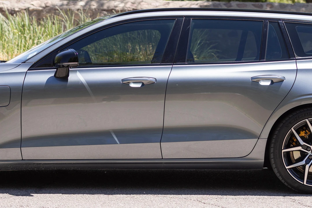 2020 Volvo V60 2nd Gen - Image 24 of 31