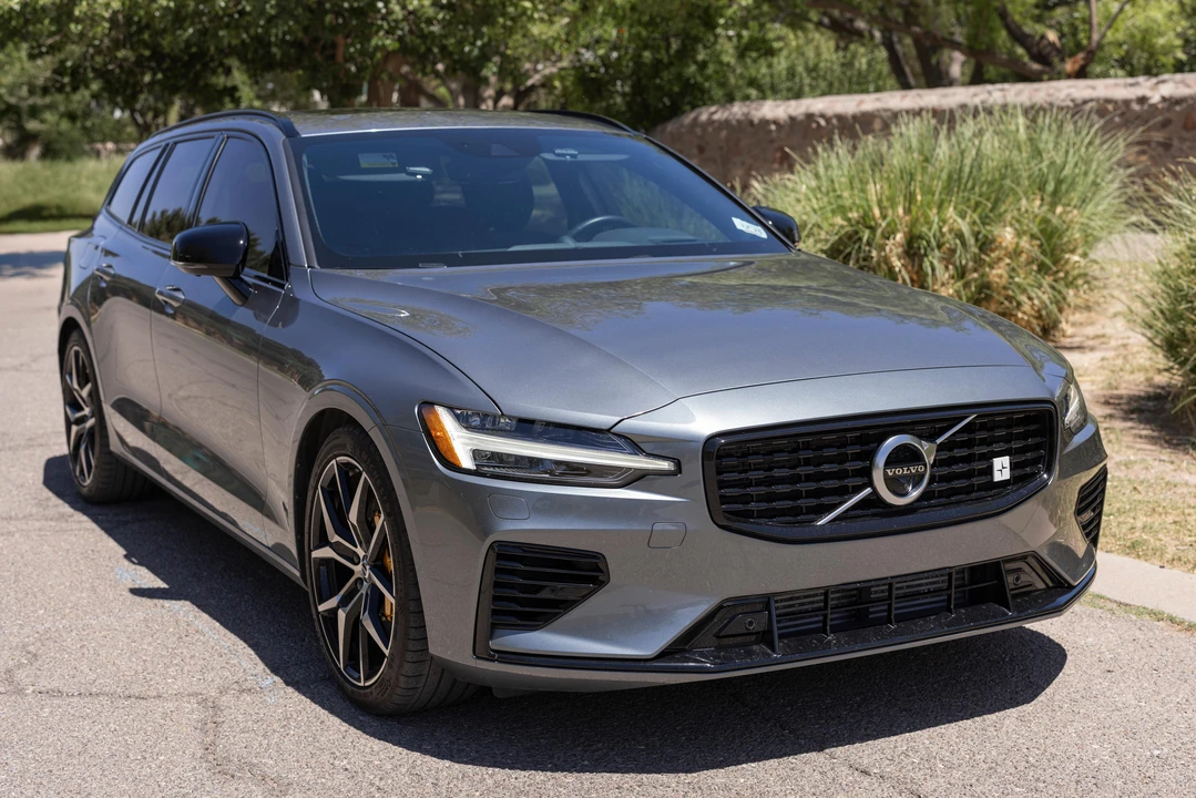 2020 Volvo V60 2nd Gen - Image 12 of 31