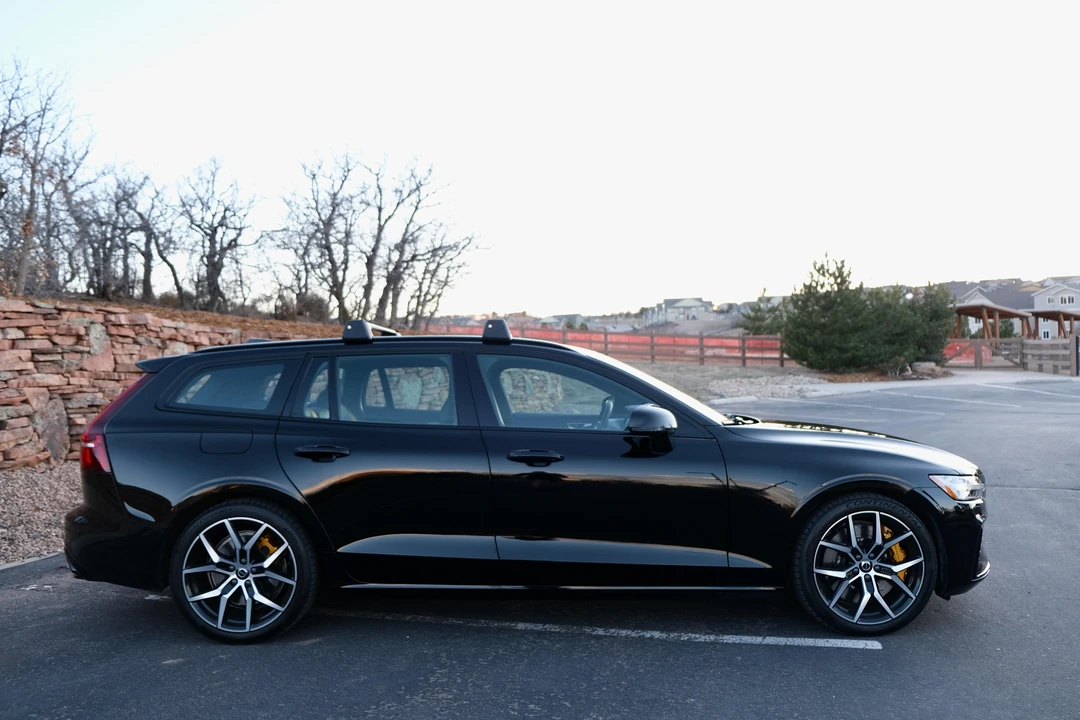 2020 Volvo V60 2nd Gen - Image 23 of 31