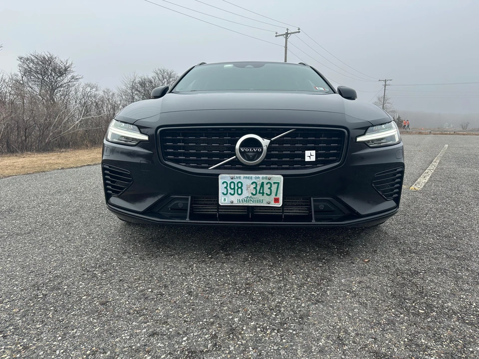 2020 Volvo V60 2nd Gen - Image 7 of 31