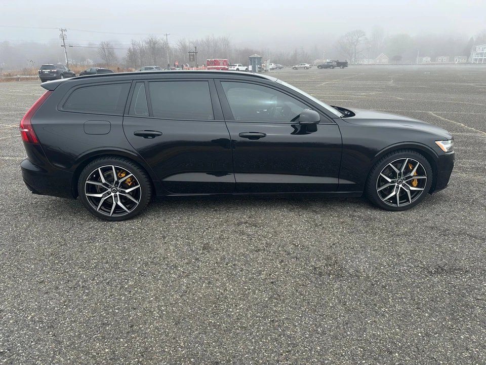 2020 Volvo V60 2nd Gen - Image 15 of 31