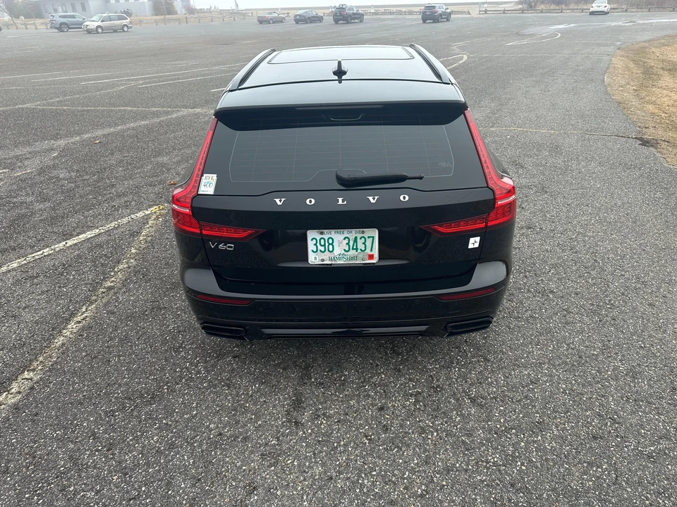 2020 Volvo V60 2nd Gen - Image 12 of 31