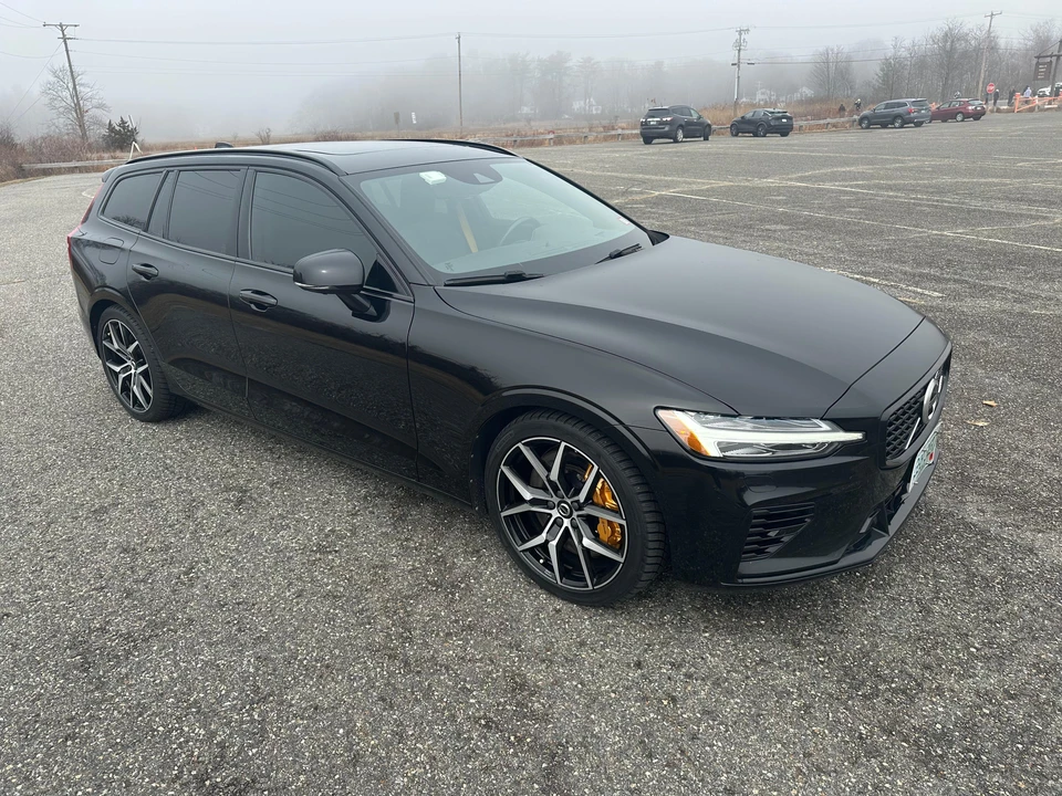 2020 Volvo V60 2nd Gen - Image 16 of 31