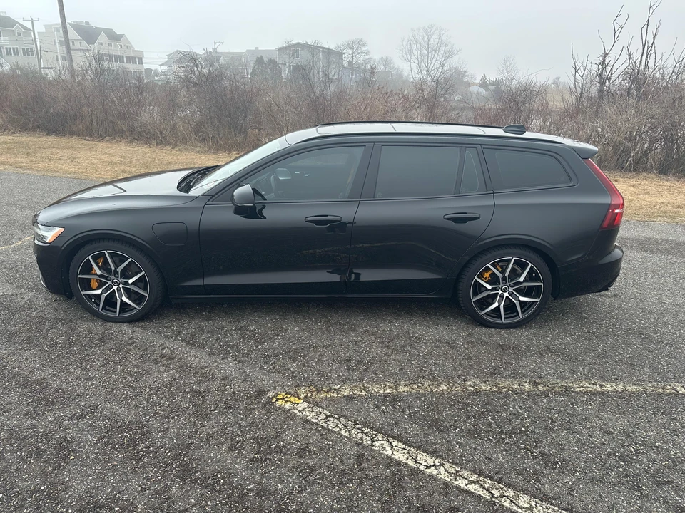 2020 Volvo V60 2nd Gen - Image 9 of 31
