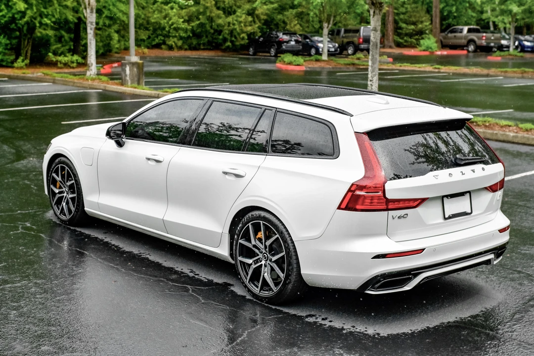 2020 Volvo V60 2nd Gen - Image 21 of 31