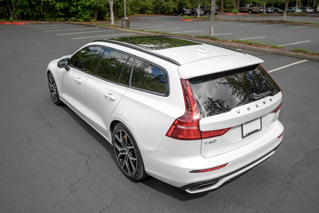 2020 Volvo V60 2nd Gen - Image 13 of 31