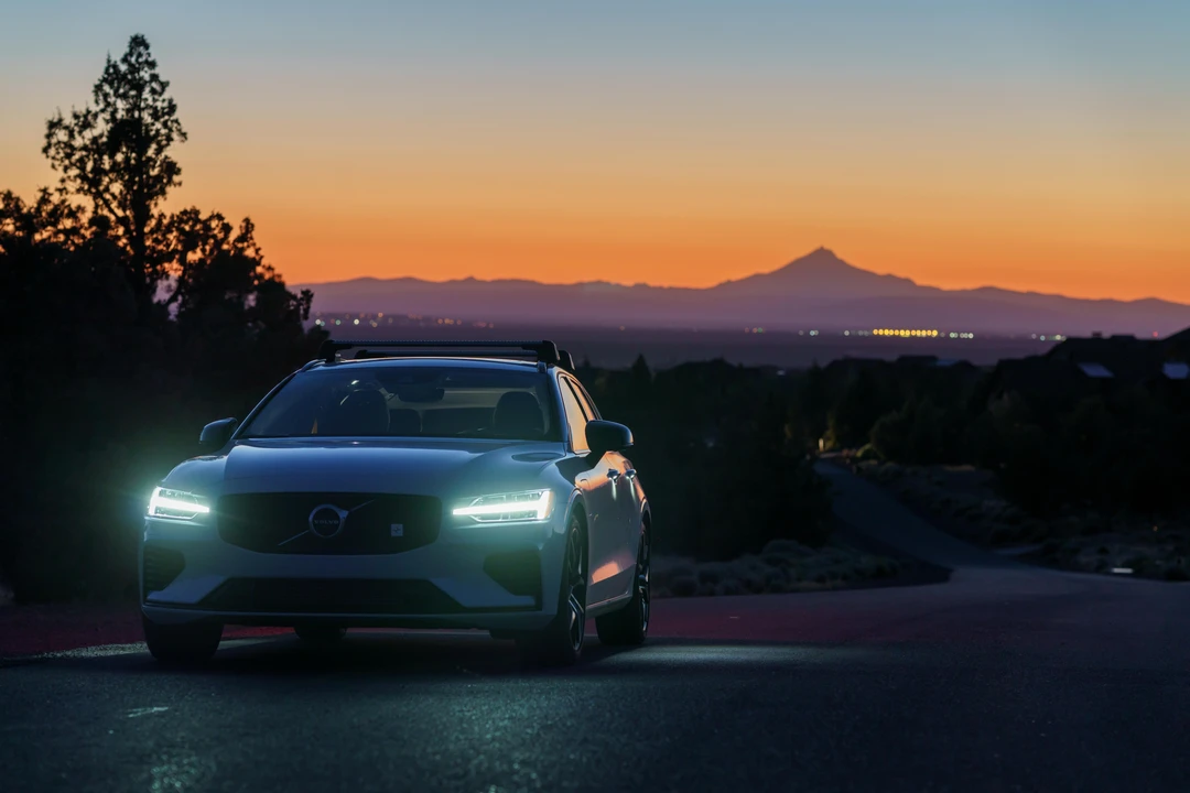 2020 Volvo V60 2nd Gen - Image 24 of 31