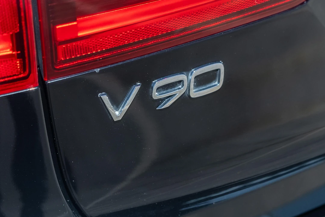 2020 Volvo V90 - Image 15 of 31