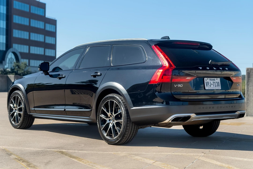 2020 Volvo V90 - Image 4 of 31