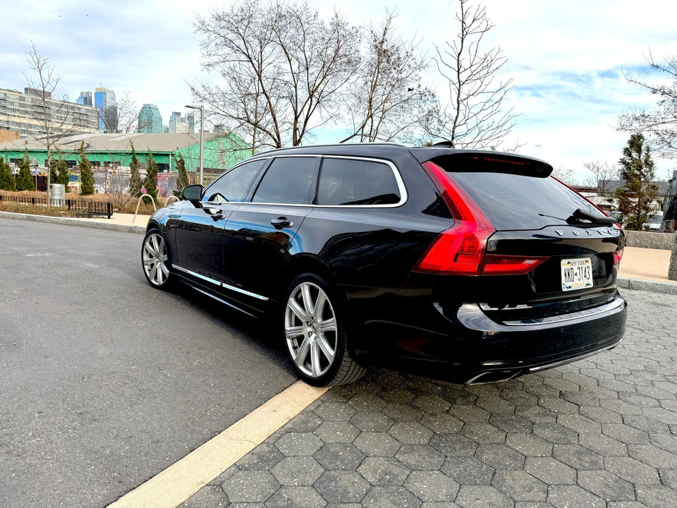2020 Volvo V90 - Image 12 of 31
