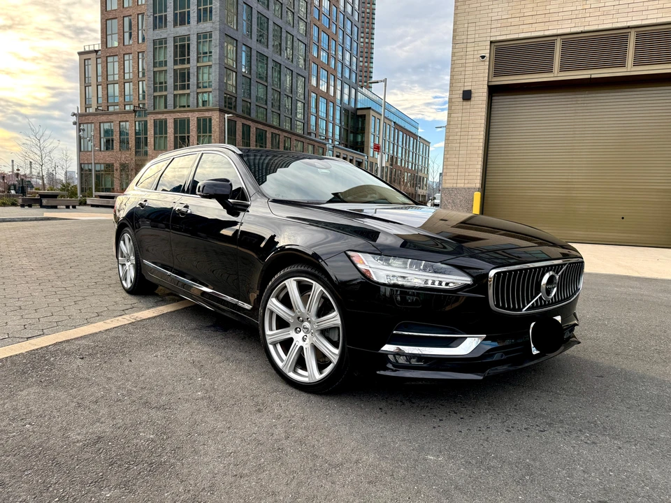 2020 Volvo V90 - Image 17 of 31