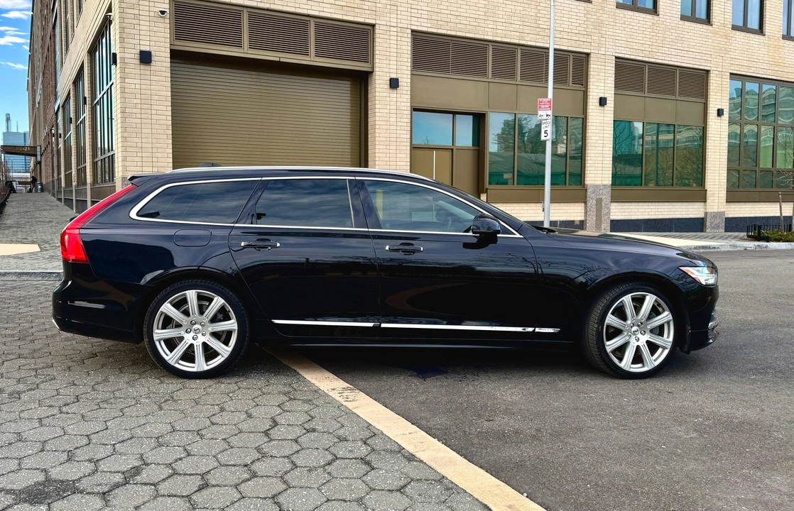 2020 Volvo V90 - Image 15 of 31
