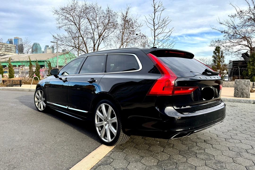 2020 Volvo V90 - Image 13 of 31