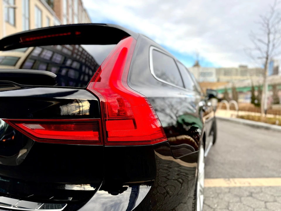 2020 Volvo V90 - Image 27 of 31