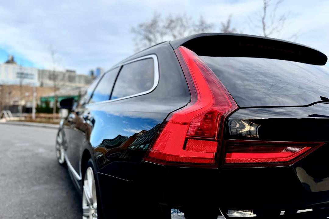2020 Volvo V90 - Image 26 of 31