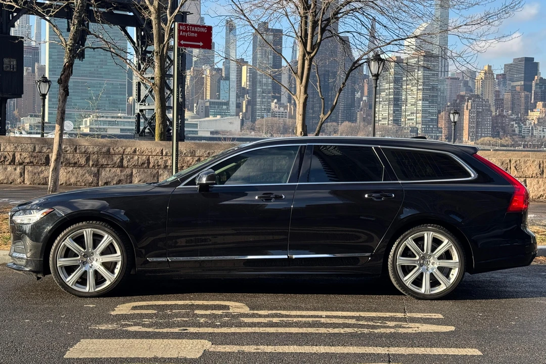 2020 Volvo V90 - Image 3 of 31