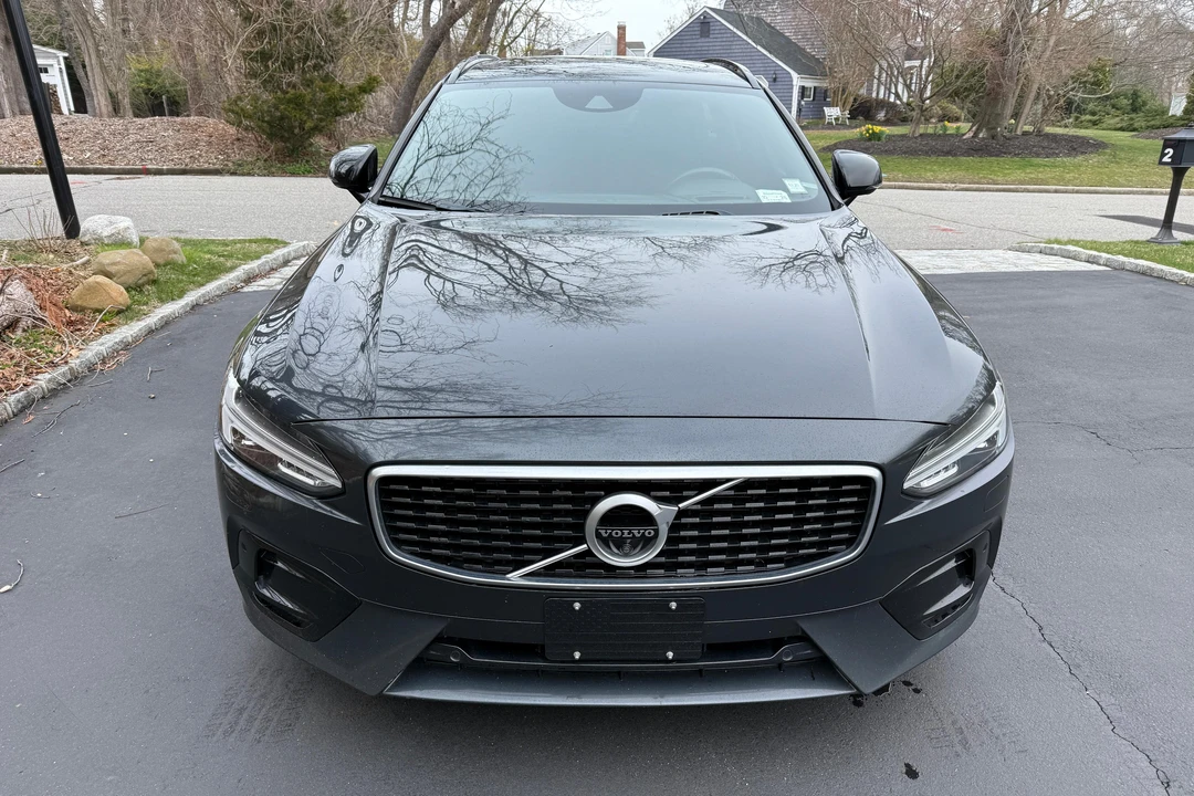 2020 Volvo V90 - Image 2 of 31