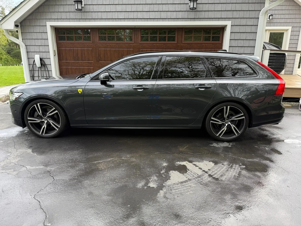 2020 Volvo V90 - Image 9 of 31