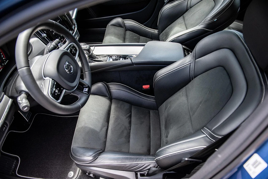 2020 Volvo V90 - Image 23 of 31